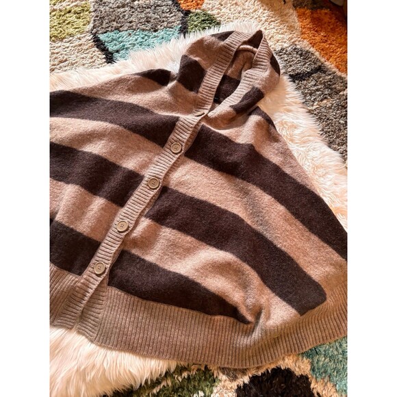 Marina Luna poncho - Picture 2 of 8